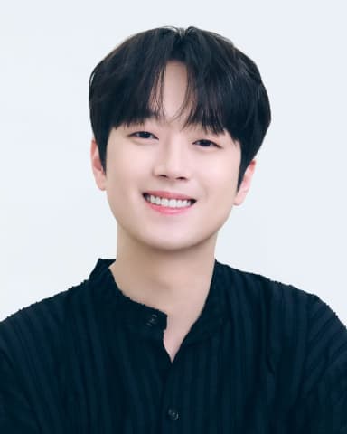 Lee Chan Won portrait