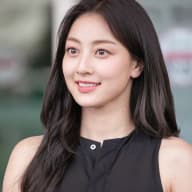 Jihyo portrait