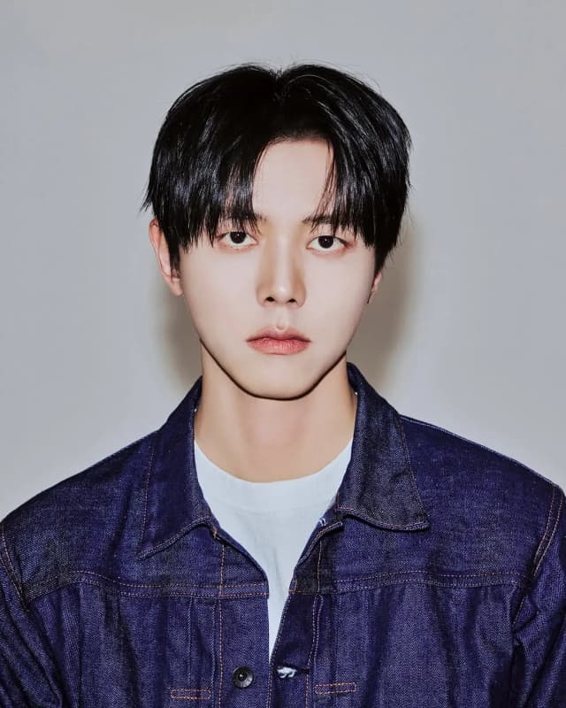Joo Woo-jae portrait