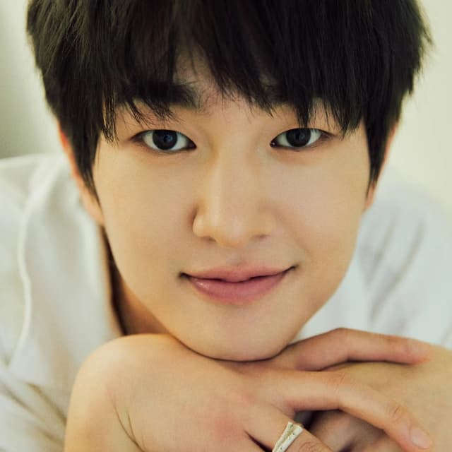 Onew portrait