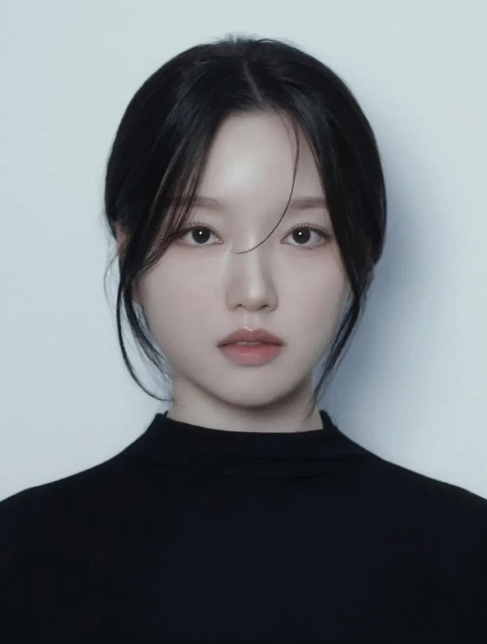 Go Won portrait