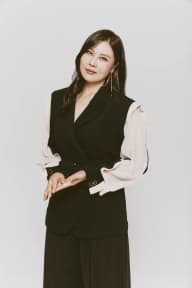 Shin Yeon Ah portrait