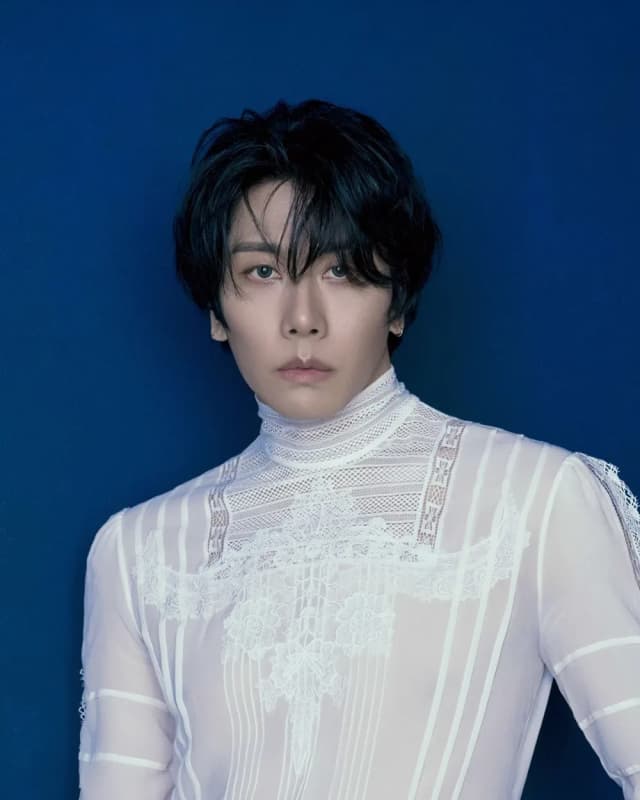 Park Hyo-shin portrait