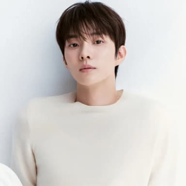 Q portrait