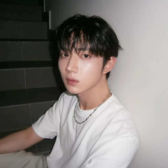 Hyeongseop portrait