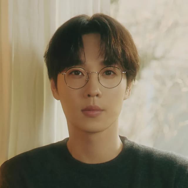 Lee Seok Hoon portrait