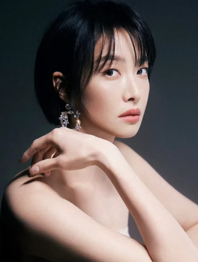 Victoria portrait