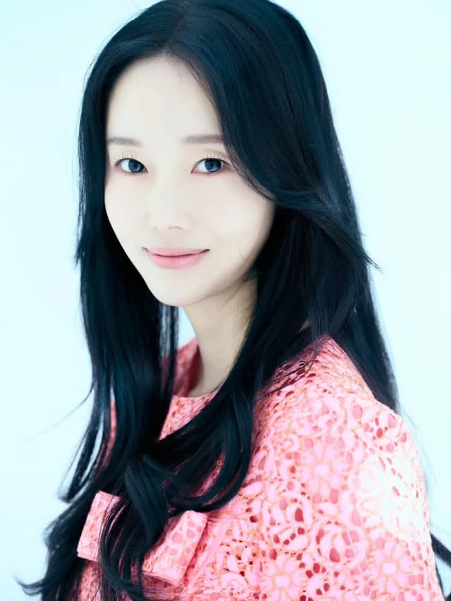 Lee Jung Hyun portrait