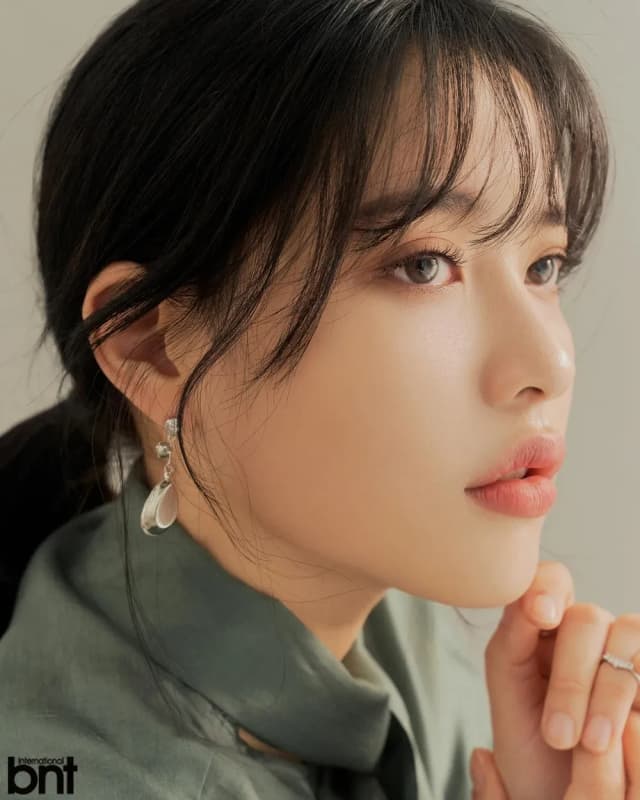 Seulbi portrait