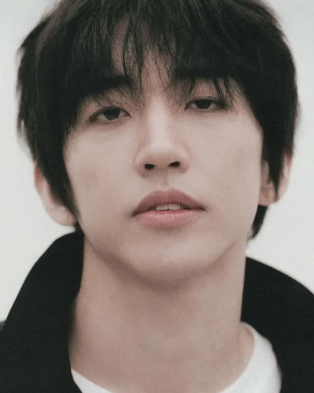 Lee Seung-yoon portrait