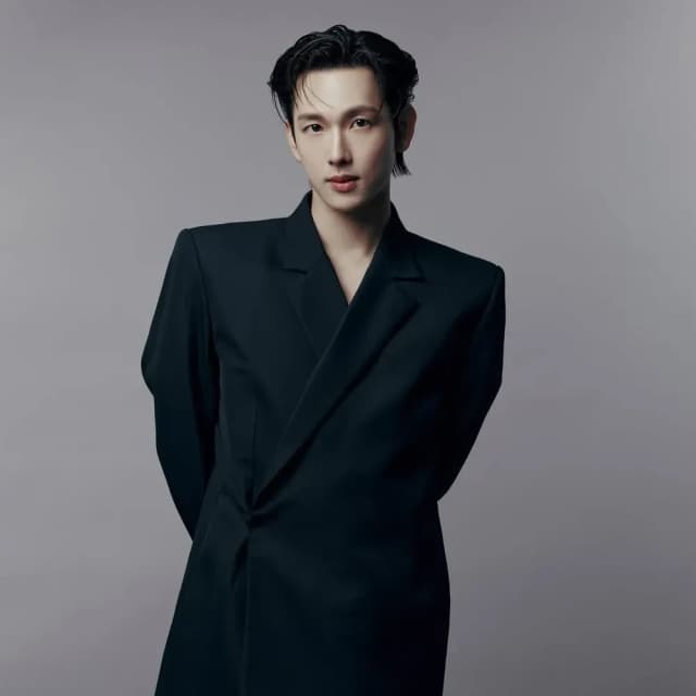 Siwan portrait