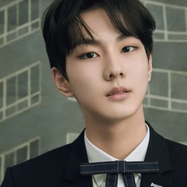 Jungwon portrait